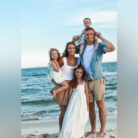 Meet your posher - Picture 2 of 3